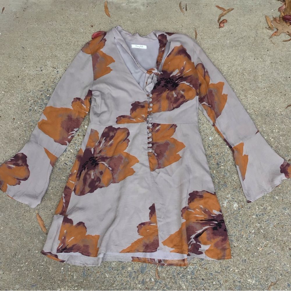 Honey Belle Floral VNeck Tie Neck Dress
